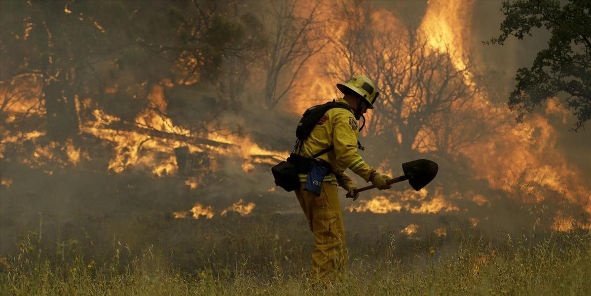 Malackí hasiči momentálne zasahujú pri dvoch požiaroch lesa