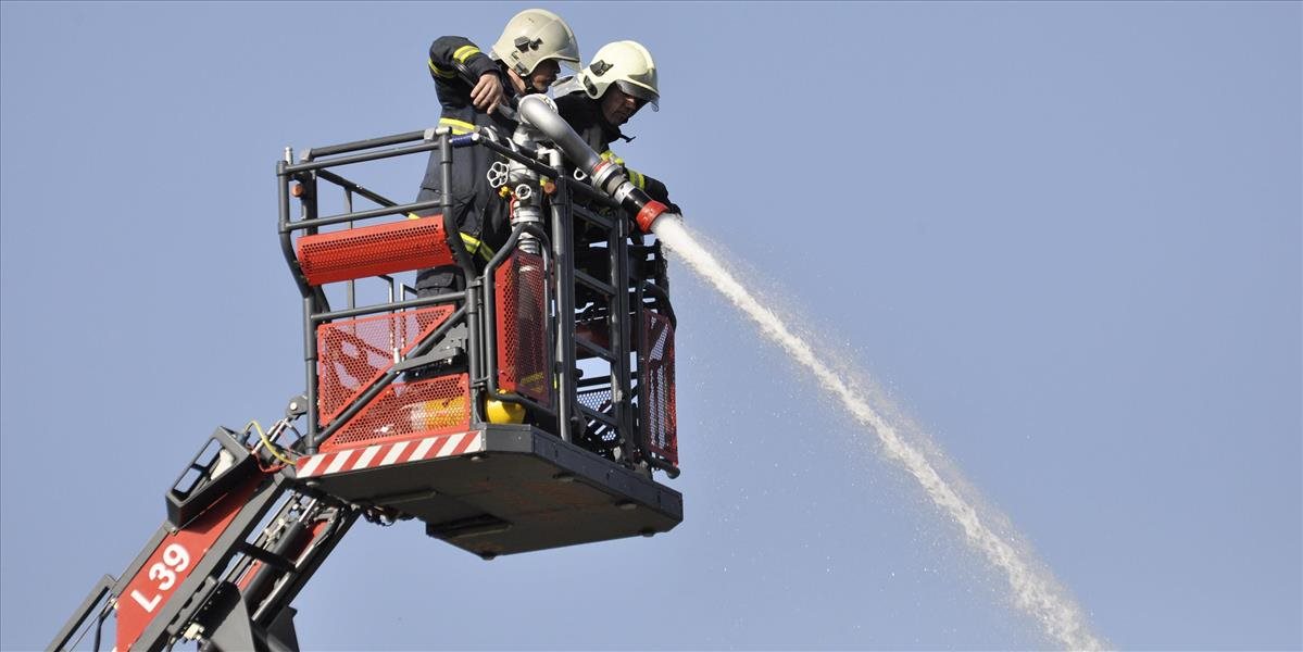 Čas zvýšeného nebezpečenstva požiarov vyhlásilo 43 okresných riaditeľstiev HaZZ
