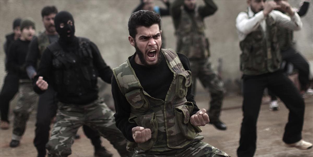 Počas trojdňových bojov s Islamským štátom bolo v Syrte zabitých vyše 100 ľudí