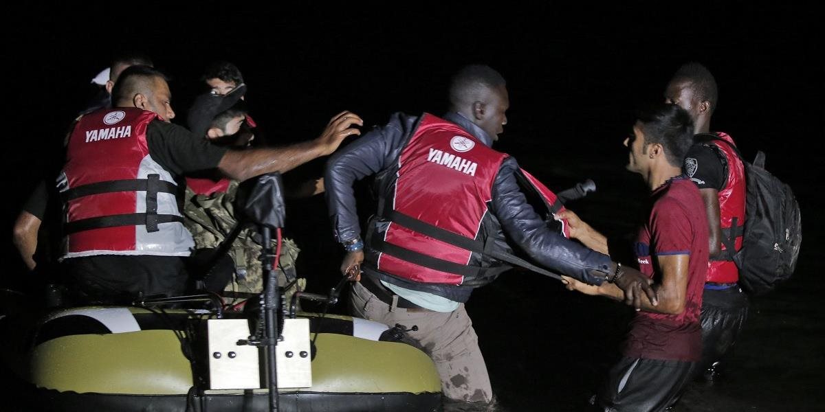 Migranti sa bijú o miesta na člne