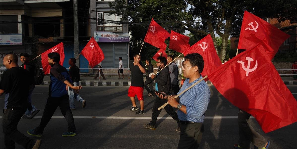 Život v Nepále obmedzuje generálny štrajk proti novej ústave