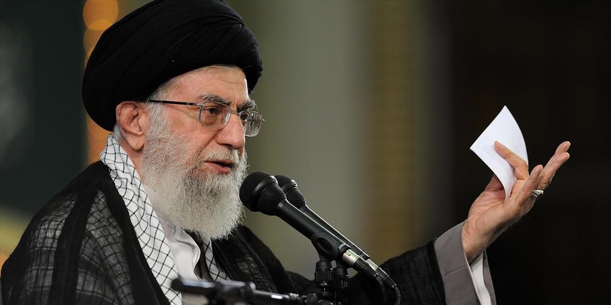 Chameneí: Irán sa neotvorí americkému vplyvu ani po schválení jadrovej dohody