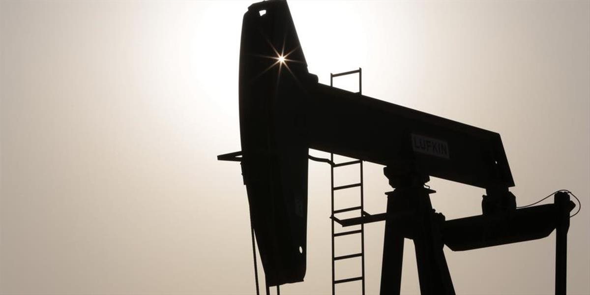 Ceny ropy ďalej klesajú, cena WTI sa stále drží blízko viac než 6-ročného minima