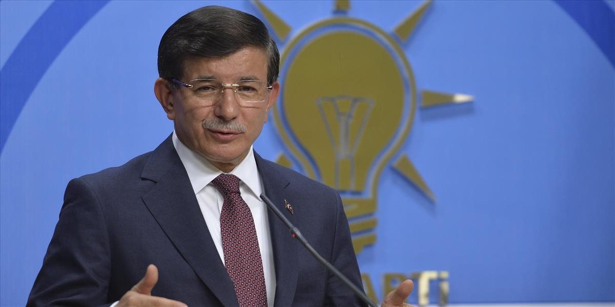 Turecký premiér neuspel, vráti mandát na zostavenie vlády