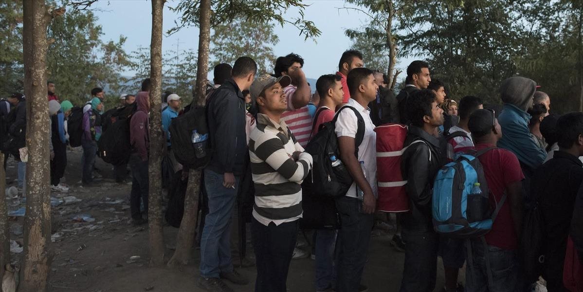 K hraniciam EÚ dorazilo v júli vyše 100-tisíc migrantov
