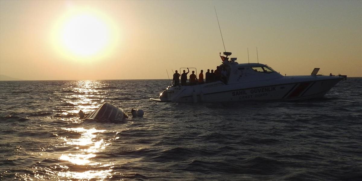 FOTO Šesť migrantov vrátane dieťaťa sa utopilo pri pobreží Turecka, chceli sa doplaviť do Grécka