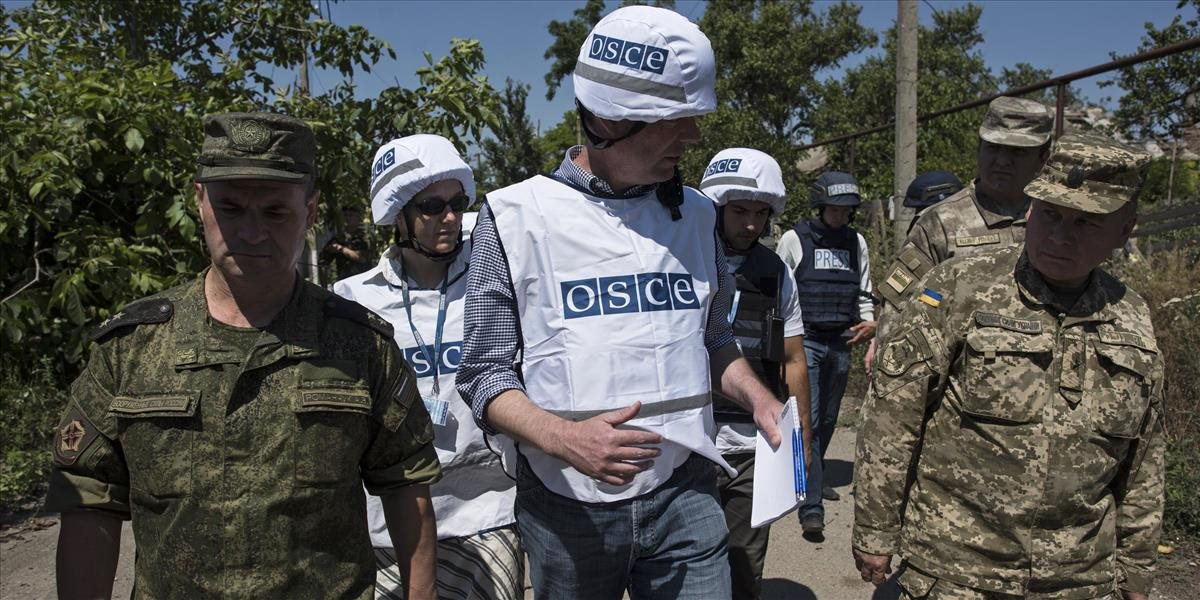 Obe strany konfliktu na východe Ukrajiny bránia pozorovateľom OBSE v práci