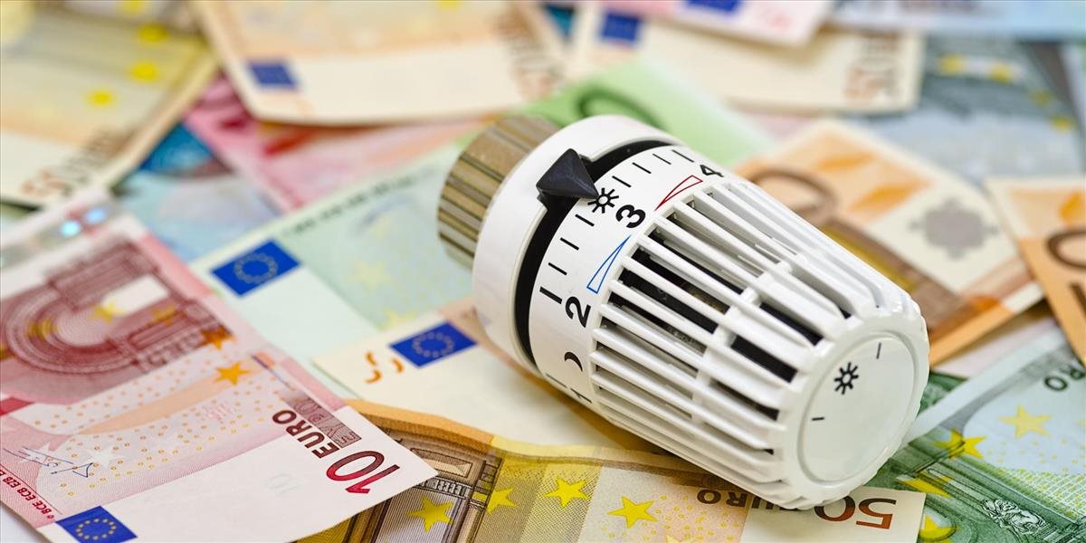 Domácnosti ušetria na zlacnenom plyne a elektrine v priemere sedem eur