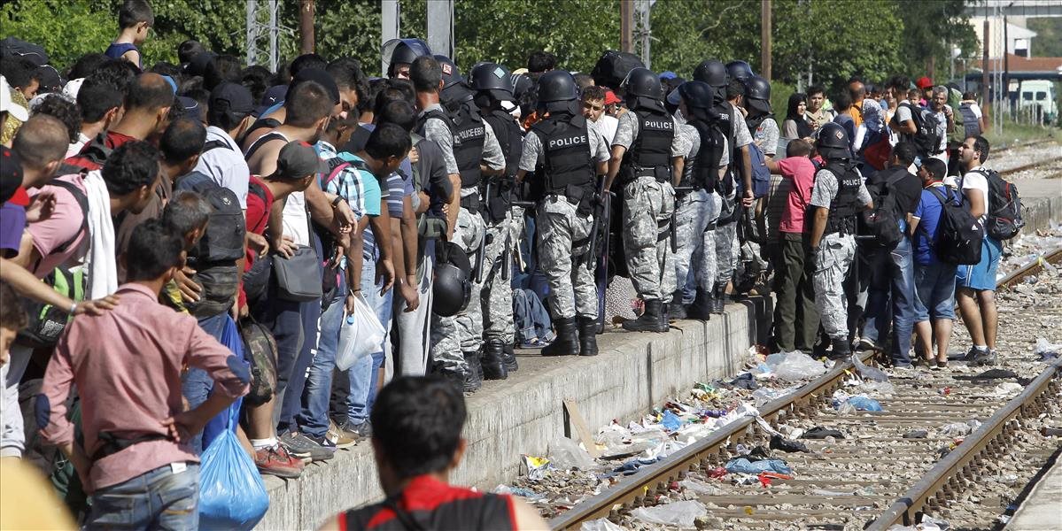 Utečenci v Rakúsku spôsobili uzavretie hlavnej železničnej trate do Maďarska