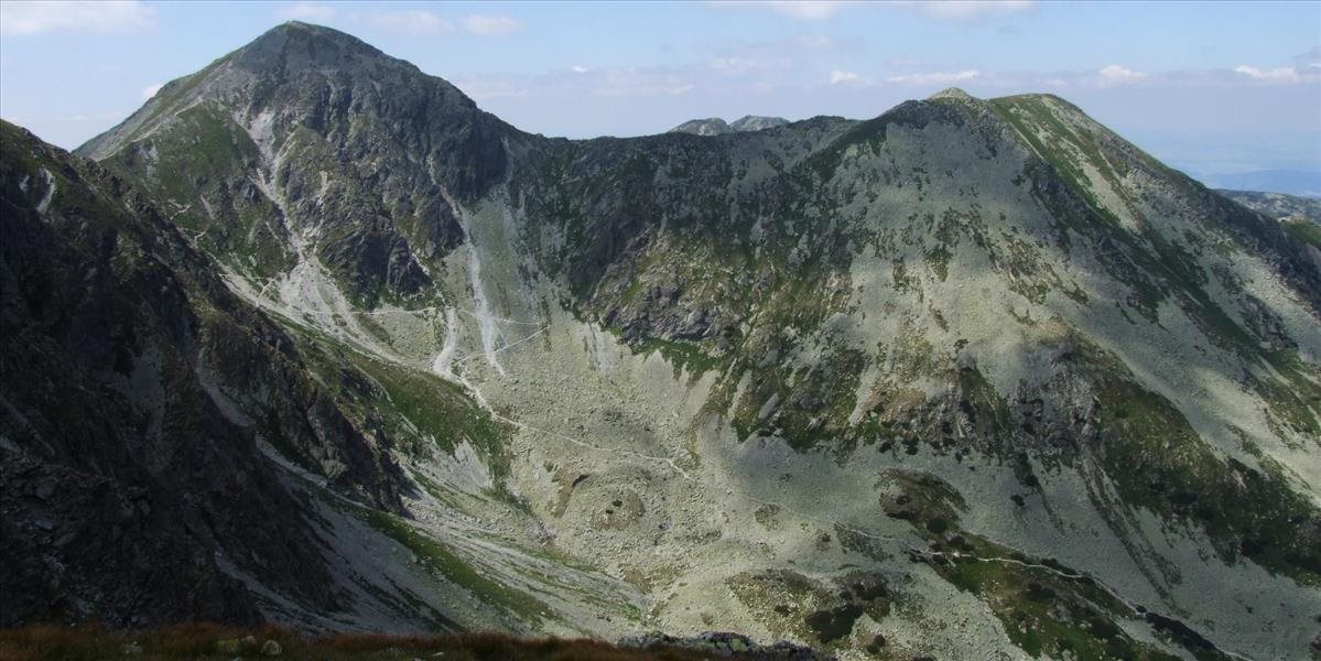 Český turista prežil 50 metrový pád pod Spálenou
