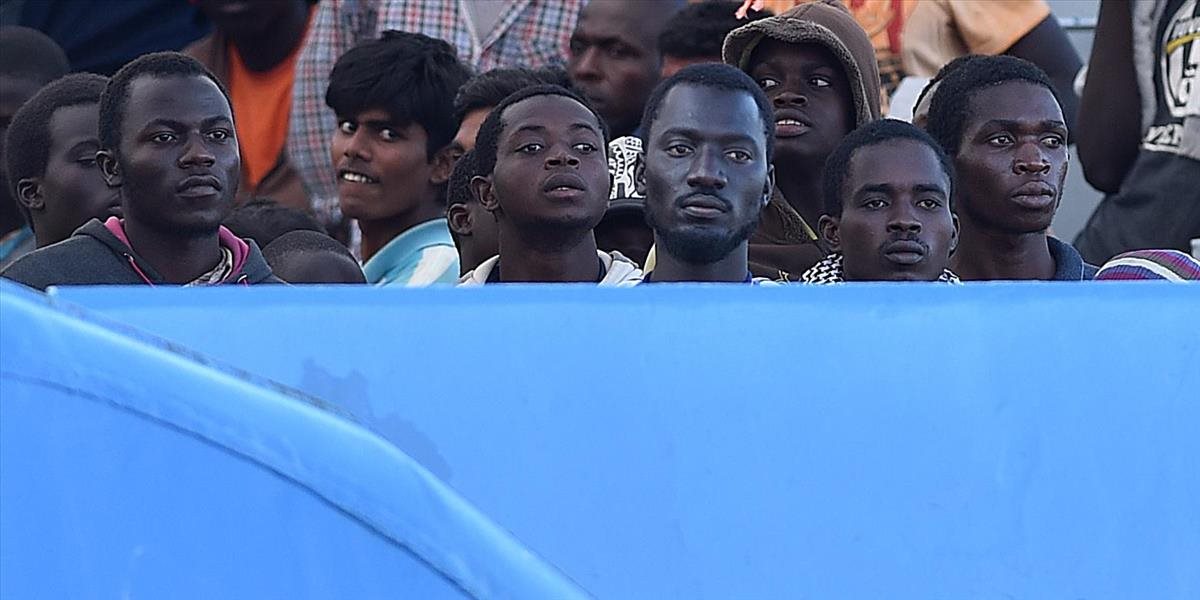 Za inzerát o strieľaní migrantov obvinili 19-ročného Dávida z Čadce