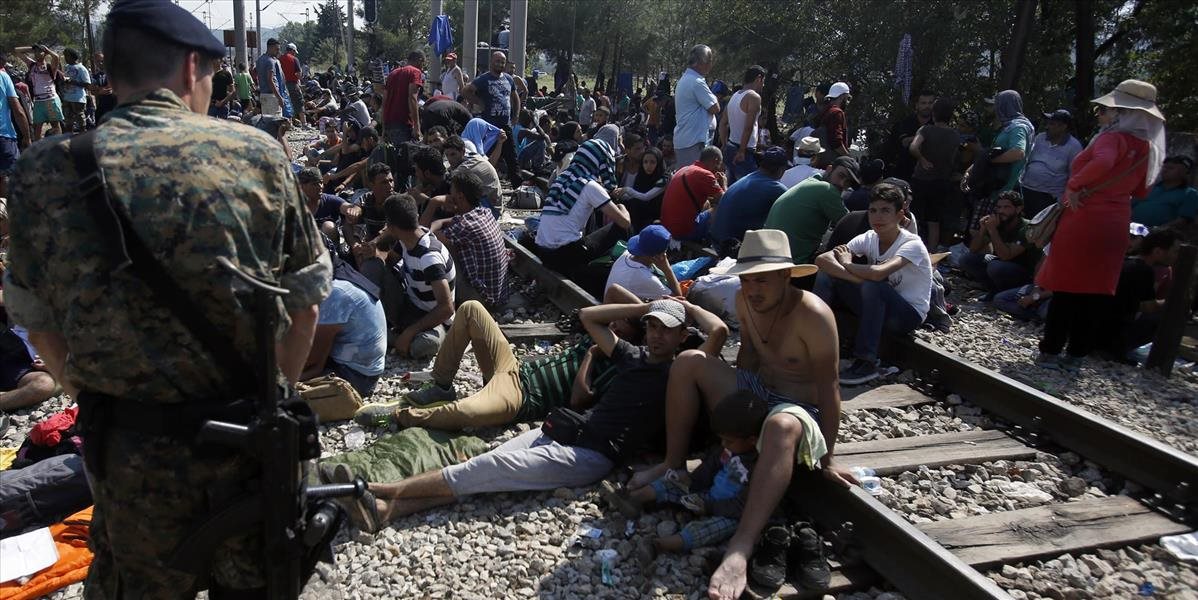 Jobbik žiada vládu, aby deklarovala, že za migračnú vlnu môže USA