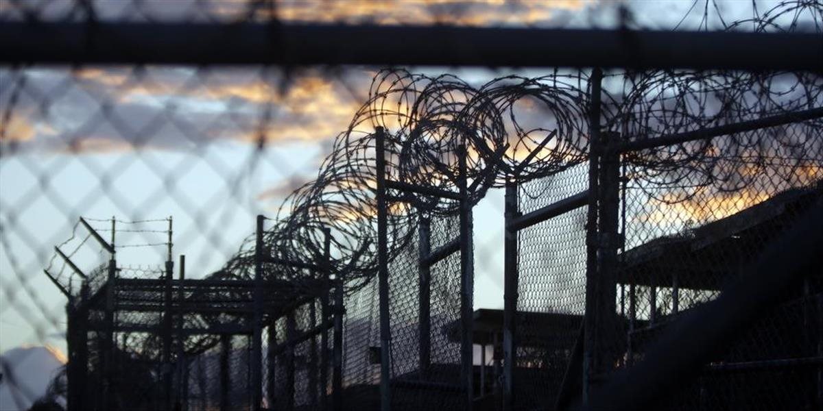 Americká armáda skúma väznice vhodné pre väzňov z Guantánama