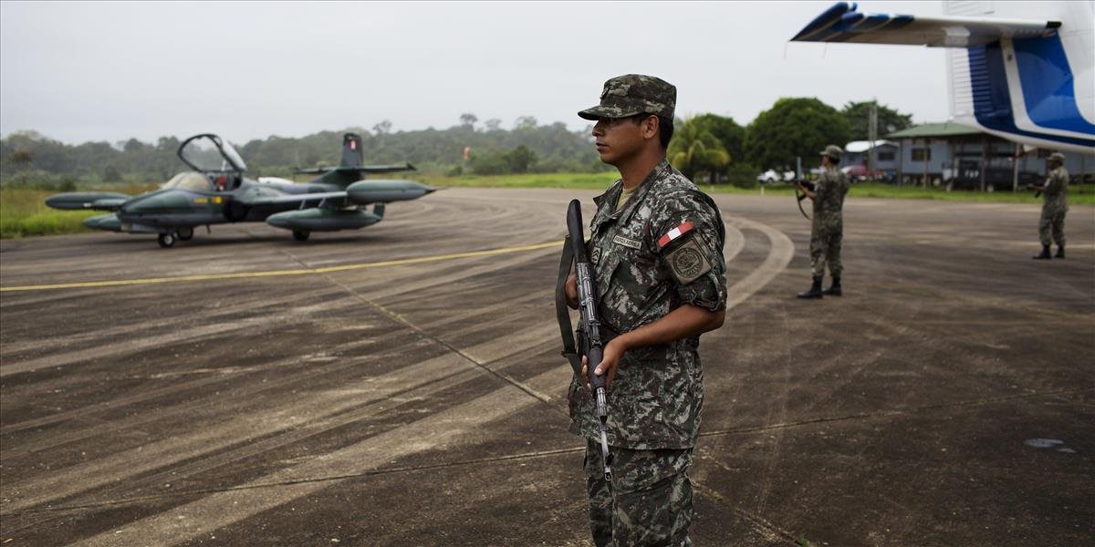Peruánsky parlament schválil zostrely lietadiel pašujúcich drogy