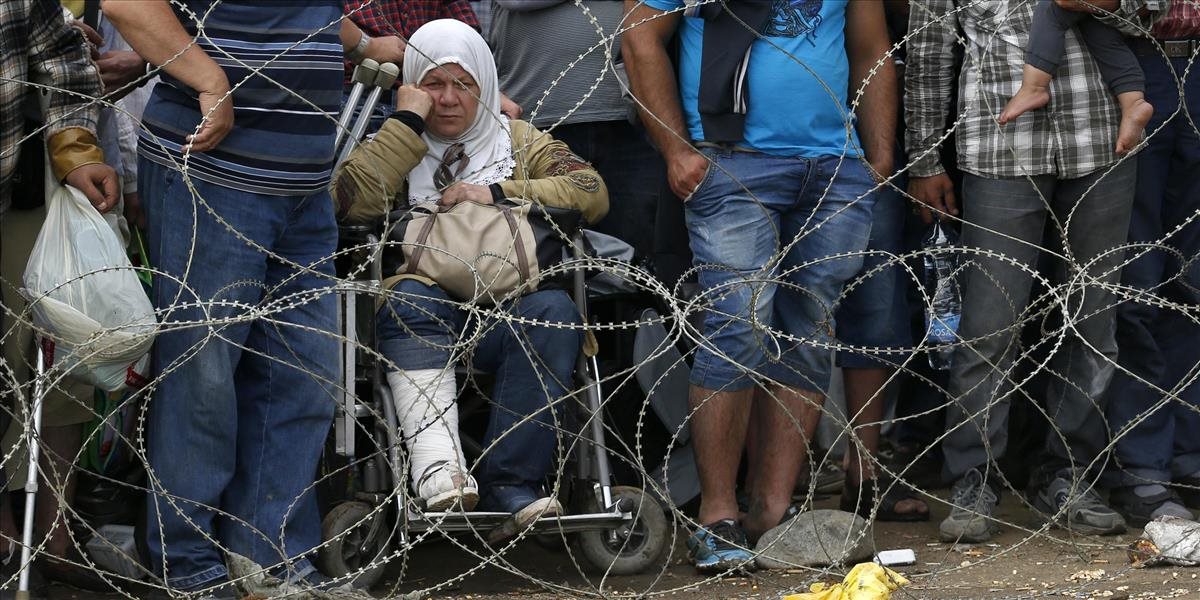 Na macedónskych hraniciach zostali uviaznuté tisícky migrantov