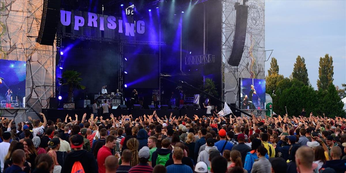 Skupina UB40 bola hlavnou hviezdou druhého dňa Uprising Reggae festivalu