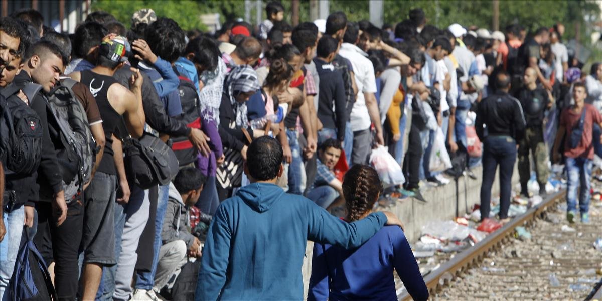 Cez hranice s Gréckom prešli do Macedónska stovky migrantov, polícia už nezasiahla