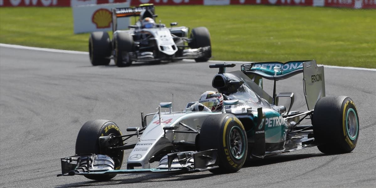 F1: Hamilton víťazom VC Belgicka pred Rosbergom