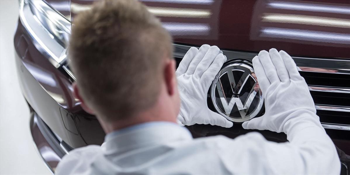 Vo Volkswagene Slovakia praxuje počas leta pol tisícky žiakov a študentov