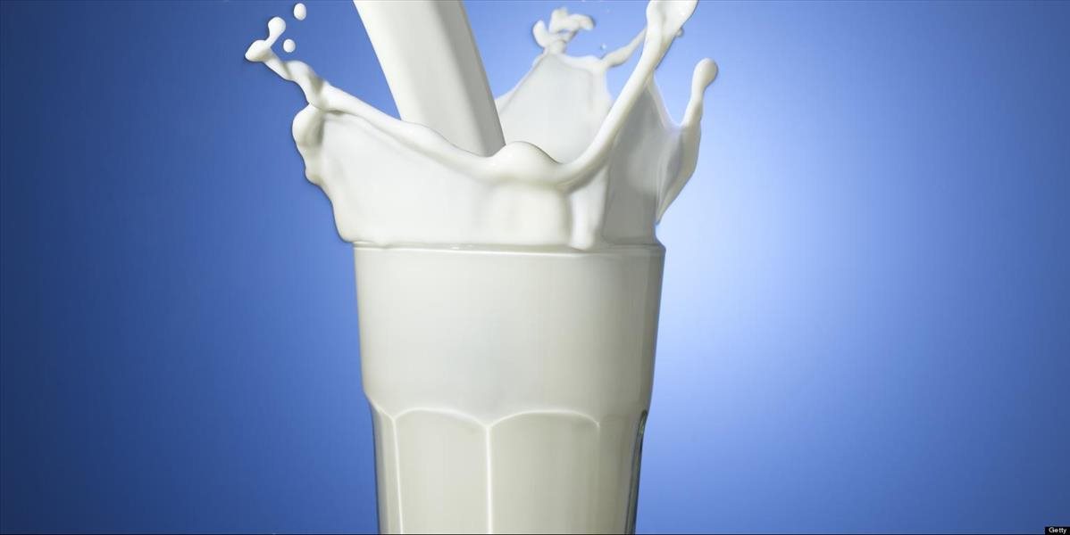 Nemeckí producenti mlieka začali protest proti nízkej cene mlieka