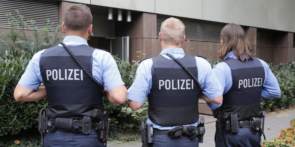 Pravicoví extrémisti napadli vo vlaku v Nemecku rodinu z východnej Európy