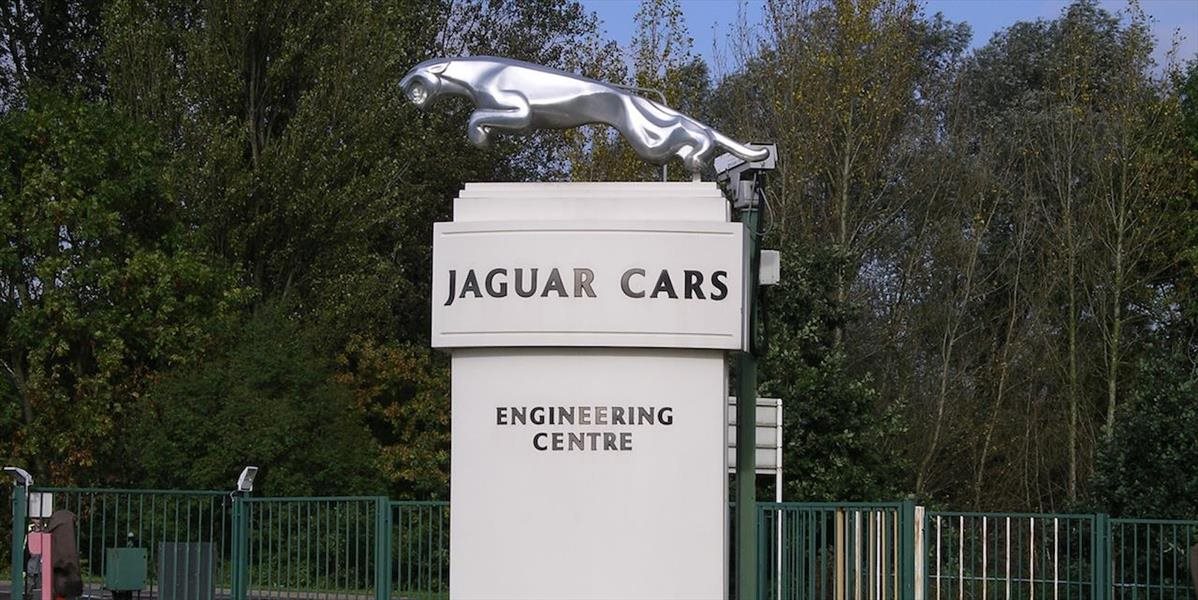 Špekulácie s pozemkami pre automobilku Land Rower Jaguar: Skupovala ich čašníčka a tanečnica!