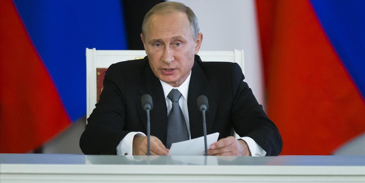 Prieskum: Putinova popularita mierne poklesla, stále zostáva vysoká