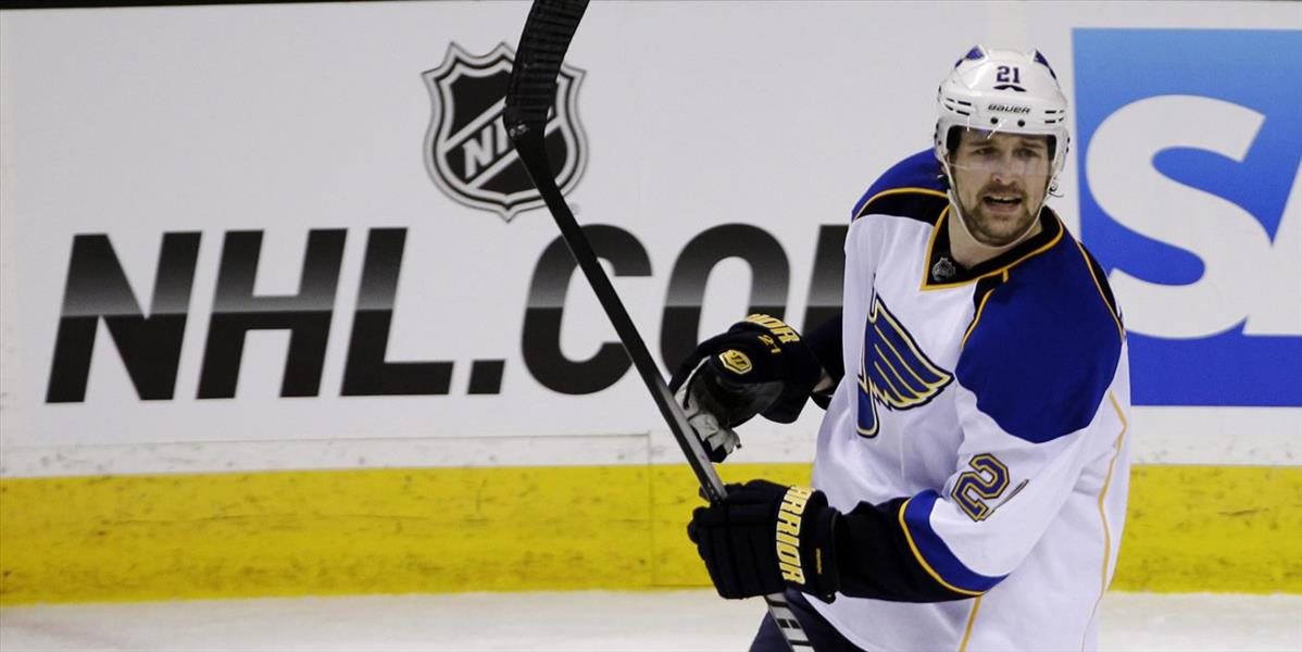 NHL: Berglund nestihne úvod sezóny, podstúpil operáciu ramena