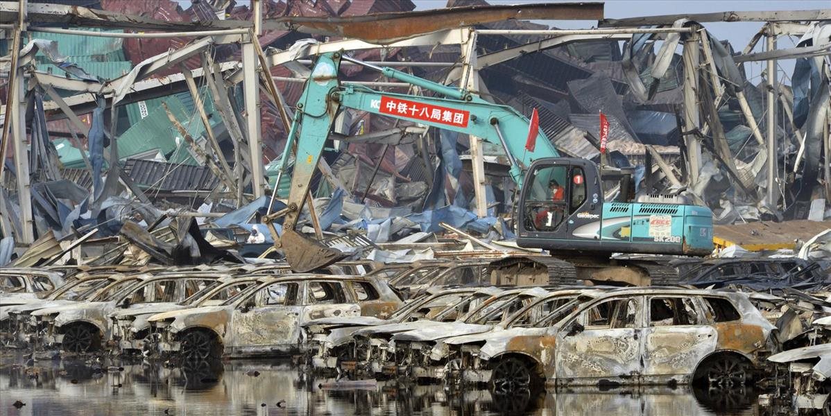 Počet obetí výbuchov v Tchien-ťine stúpol na 158 a 15 je stále nezvestných