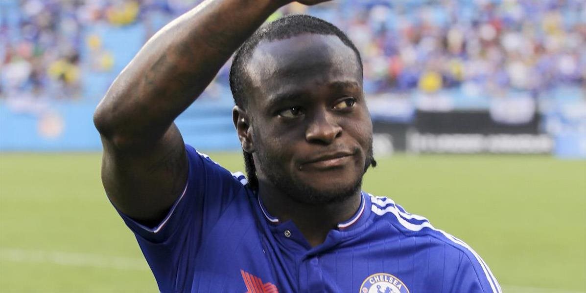 Chelsea poslala Mosesa na hosťovanie do West Hamu