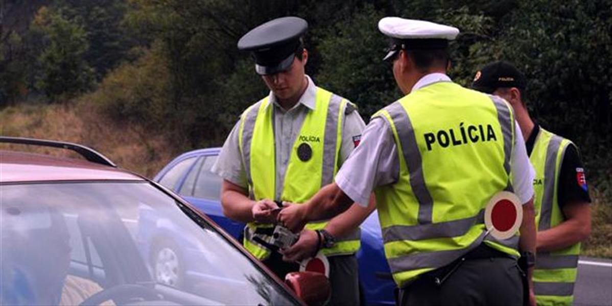 Policajti si na začiatok školského roka posvietia na vodičov