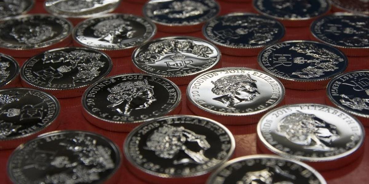 FOTO K výročiu 63 rokov na tróne predstavili mincu s piatimi portrétmi Alžbety II.