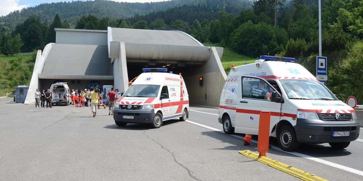 Tragédia pri tuneli Horelica: Po zrážke áut zahynul jeden človek