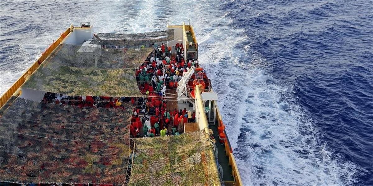 Pri líbyjskom pobreží zachránili z vôd Stredozemného mora takmer 3000 migrantov