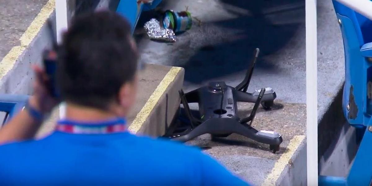 FOTO US Open: Počas ženského duelu spadol do hľadiska dron, vydesil hráčky