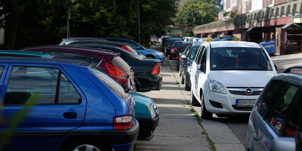 Parkovaciu politiku chce Bratislava schváliť do konca roka