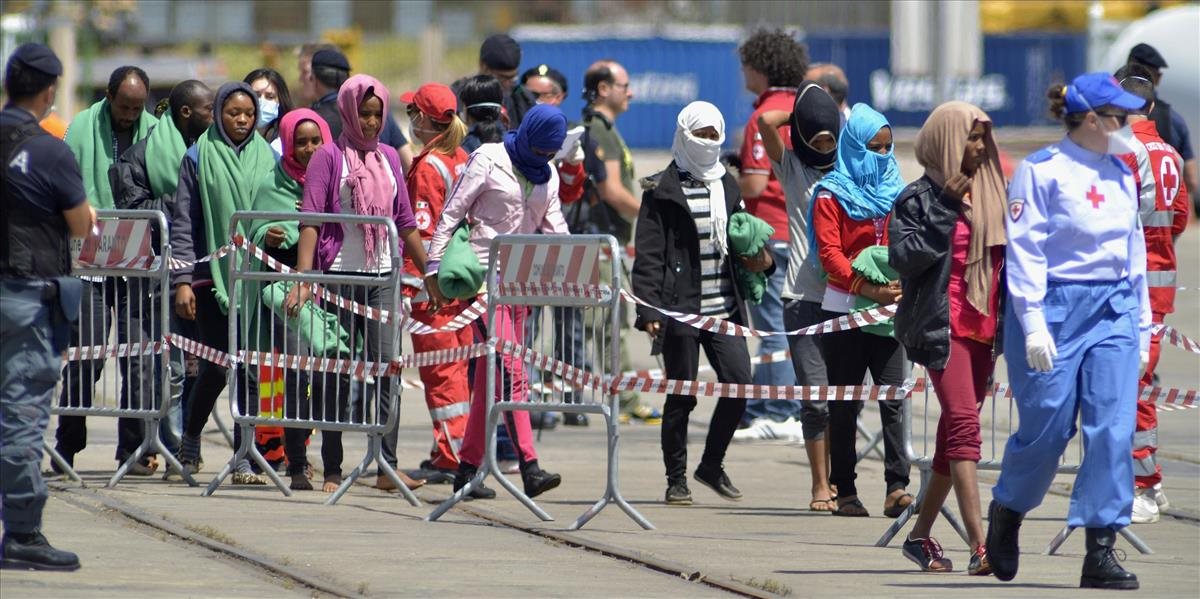 Nemecká opozičná AfD žiada uzavretie hraníc pred žiadateľmi o azyl