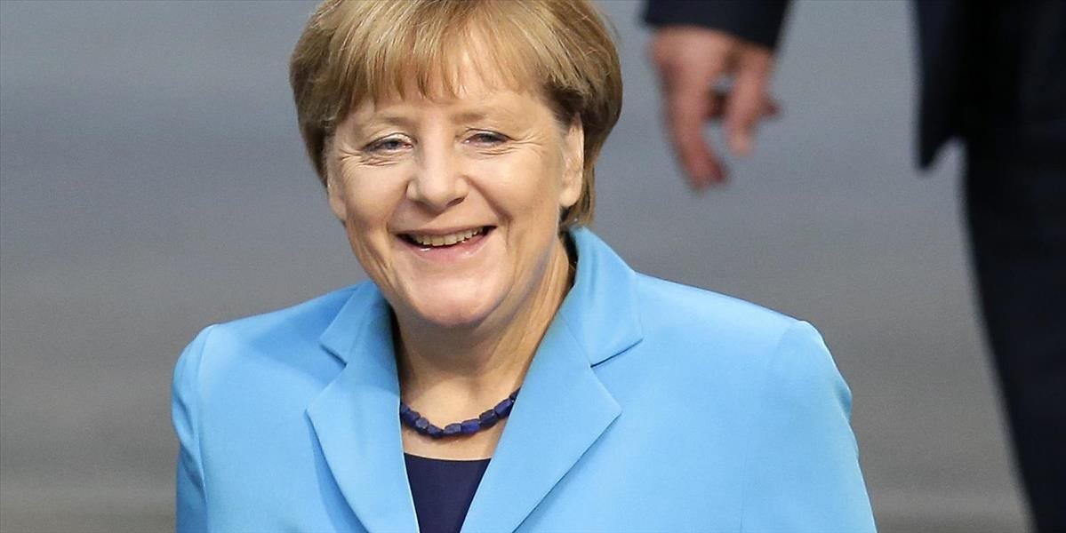 Eurozóna je podľa Merkelovej v lepšom stave ako pred rokom, reformy vraj zabrali