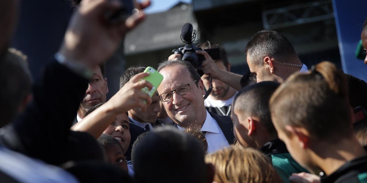 Hollande navštívil centrum pre sýrskych utečencov