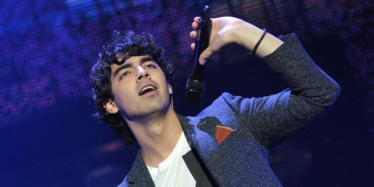 Joe Jonas založil kapelu DNCE