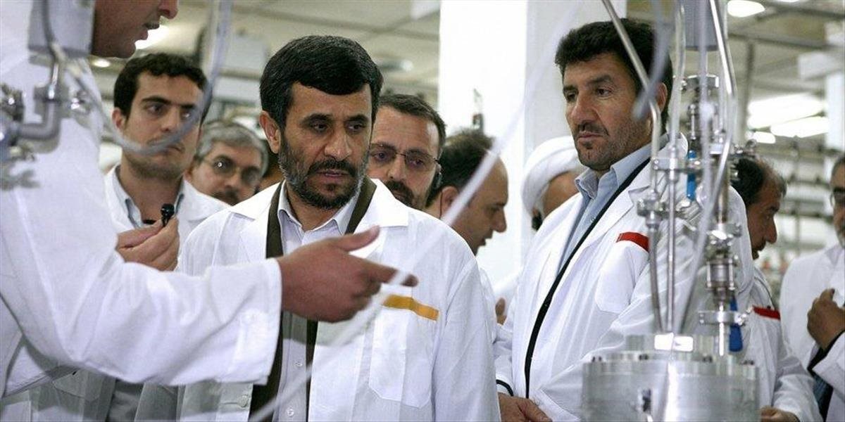 Irán objavil prekvapivo veľké zásoby uránu