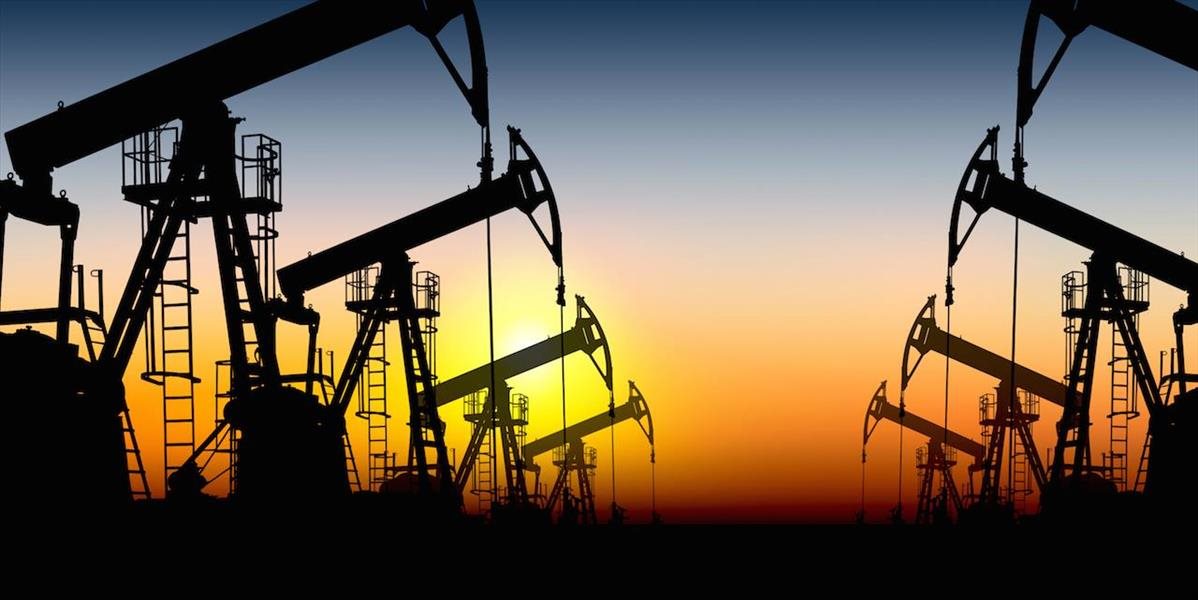 Ceny ropy mierne klesli, cena WTI sa drží okolo 44,6 USD/barel