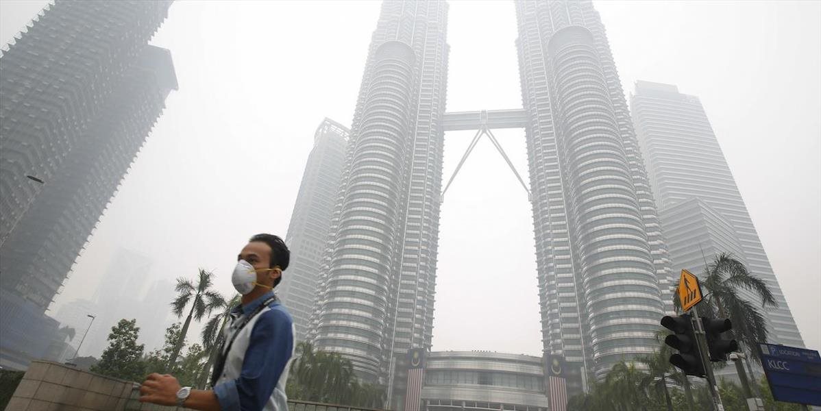 Malajzia sa pokúša privolať dážď, pretože pre smog musela uzavrieť školy