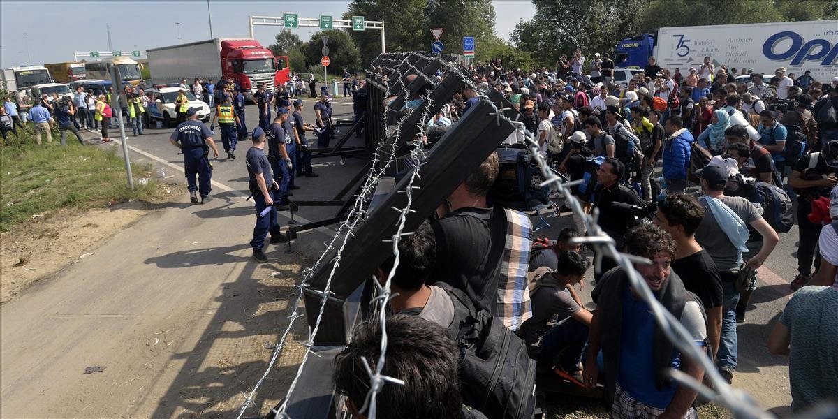 Počet zadržaných migrantov v Maďarsku sa po zatvorení hraníc znížil na 366