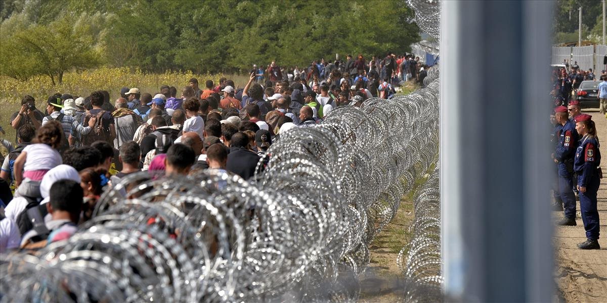 Utečenecká kríza: Maďari zatvorili hranice so Srbskom, migranti utekajú do Chorvátska
