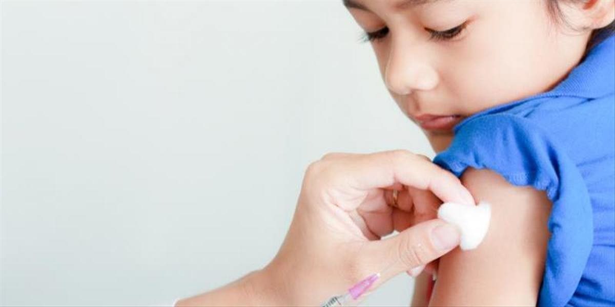 Bez plného očkovania nebudú môcť deti v Česku chodiť do školy
