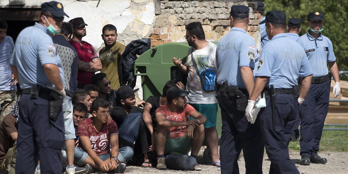 Migranti prechájú v Chorvátsku v miestach, kde môžu byť zabudnuté míny