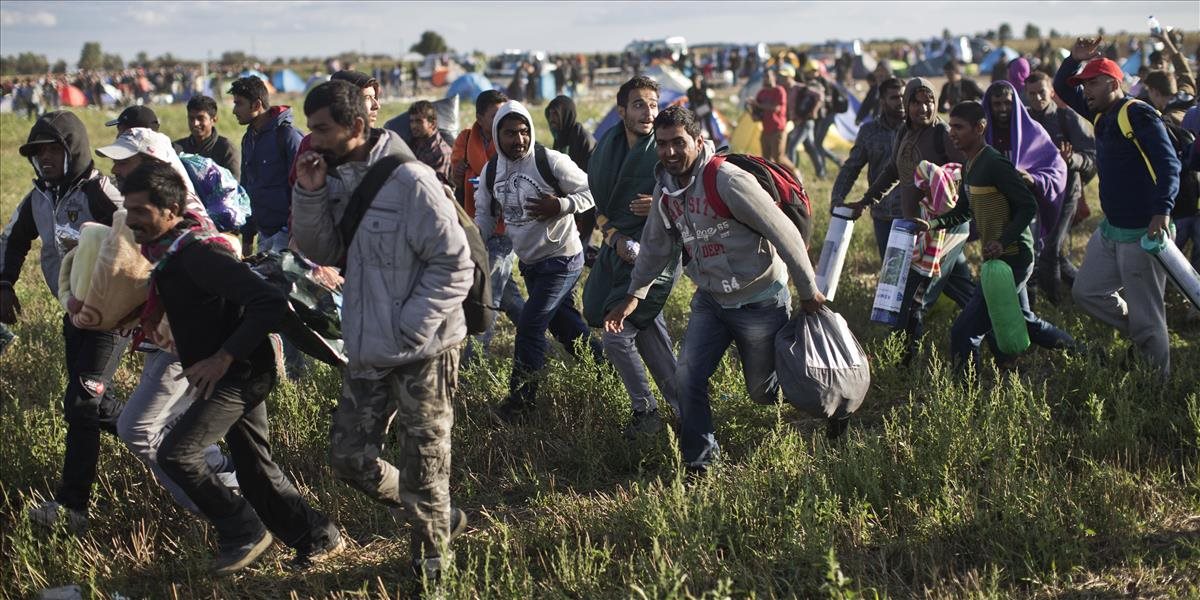 SIS znepokojuje nekontrolovaný prílev migrantov, vyzýva na dodržiavanie pravidiel Schengenu