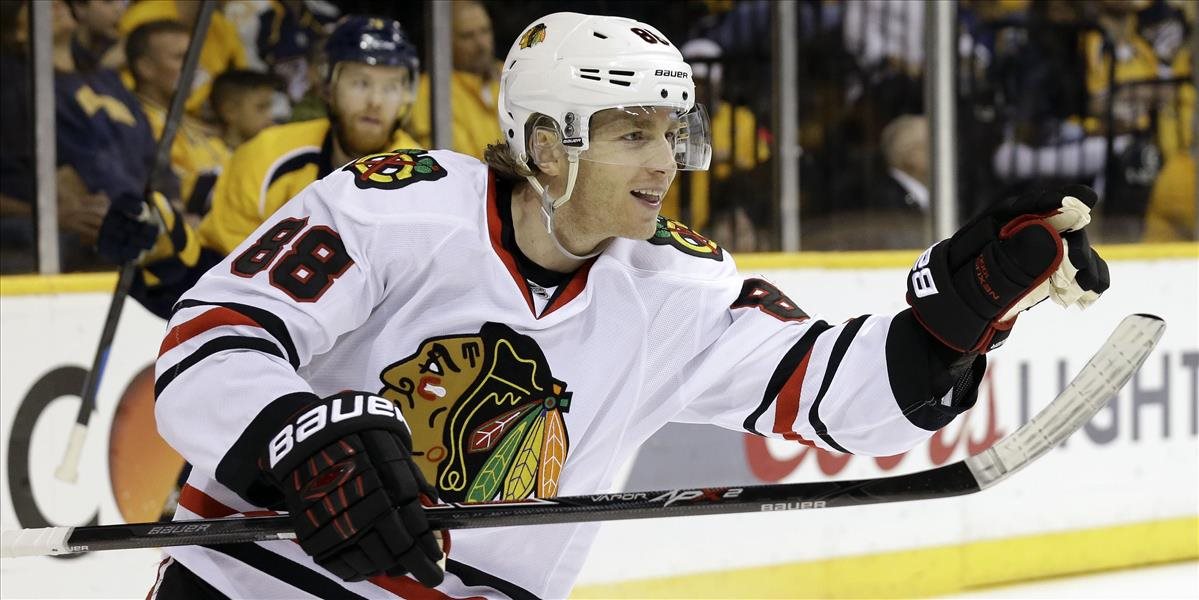 NHL: Na súpiske tréningového kempu Chicaga aj Kane