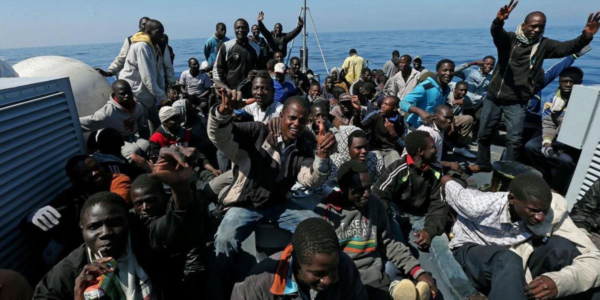 Stredozemné more tento rok prekročilo takmer pol milióna migrantov